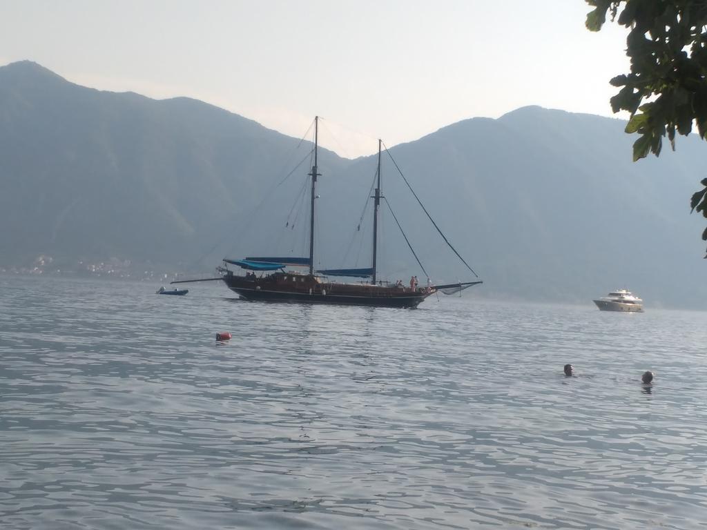 Apartments Nadja Kotor Buitenkant foto